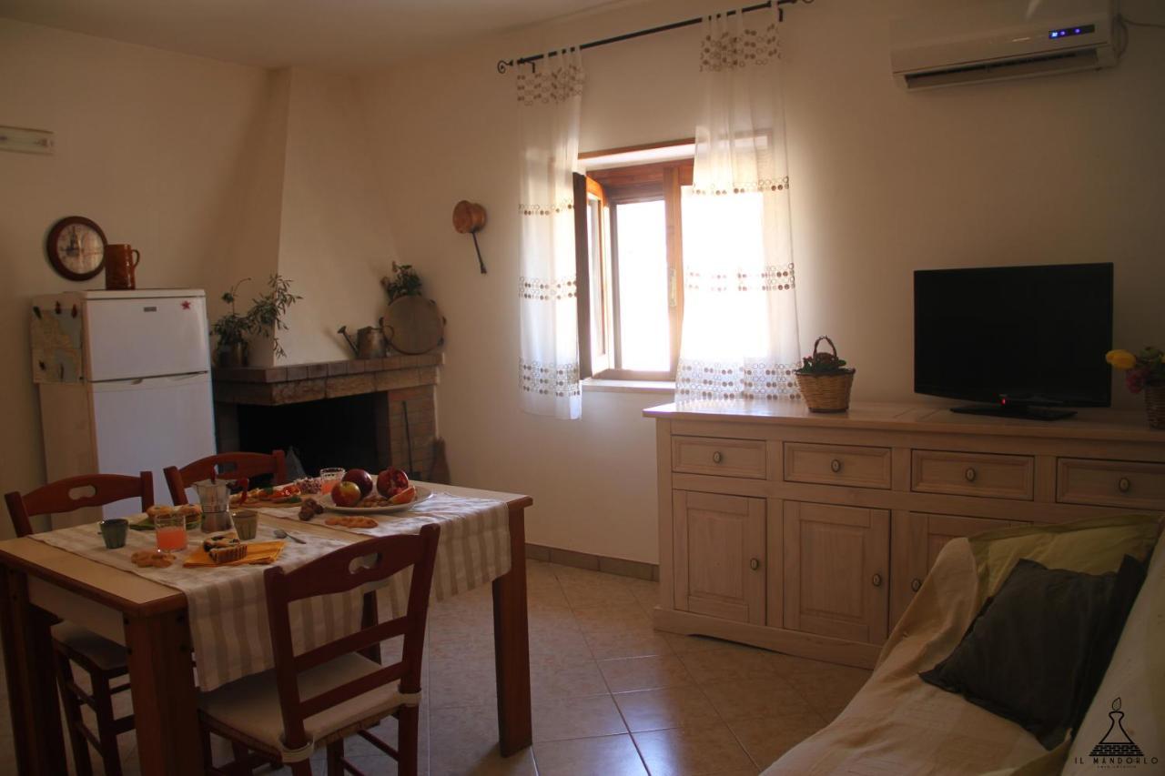 Il Mandorlo Villa Ostuni Bagian luar foto